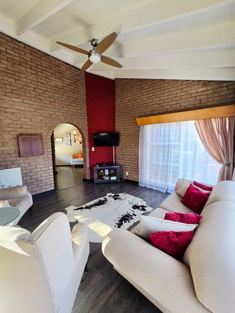 4 Bedroom Property for Sale in Wilkoppies North West